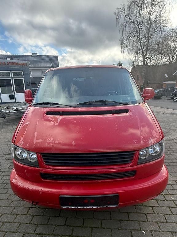 Second-hand VW T4 102 CP (75 kW) 1999 Roșu Van
