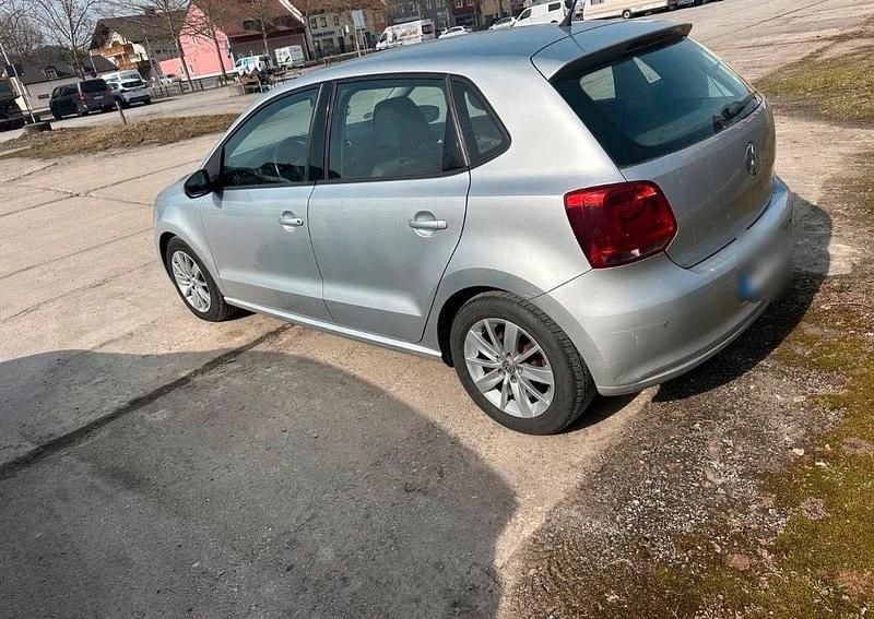 Gebraucht VW Polo 69 PS (50 kW) 2010 Silber Kleinwagen