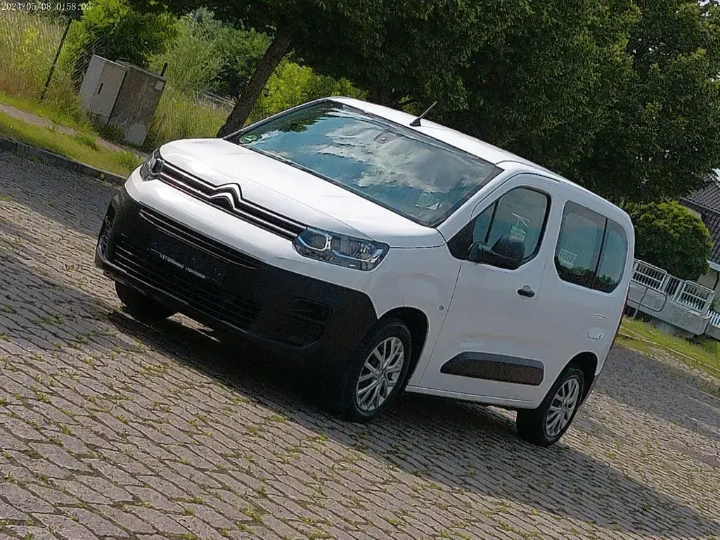 Gebraucht Citroën Berlingo Start 102 PS (75 kW) 2018 Weiß Van / Kleinbus