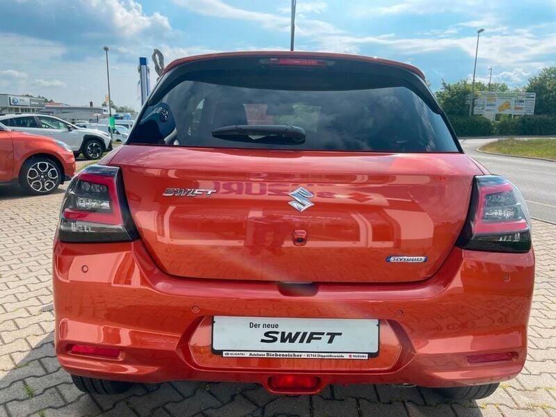 Neu Suzuki Swift 83 PS (61 kW) 2025 Orange Kleinwagen