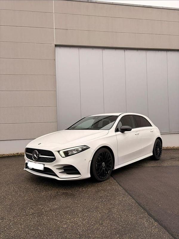 Gebraucht Mercedes A200 AMG line 163 PS (119 kW) 2019 Weiß Kleinwagen