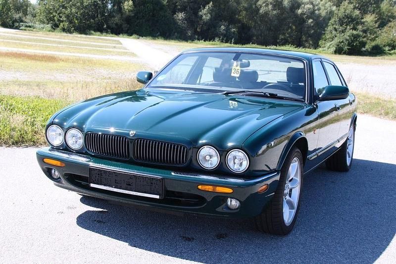 Używany Jaguar XJ Executive 237 KM (174 kW) 1999 Zielony Sedan/Limuzyna