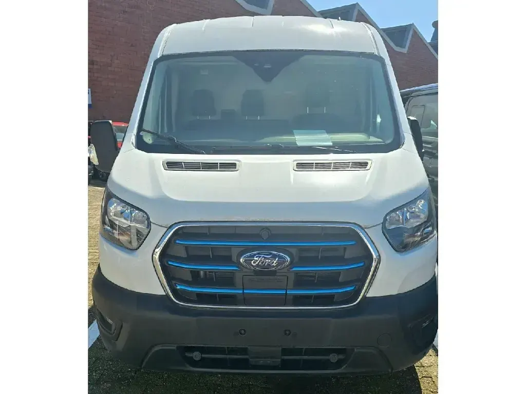 Gebraucht Ford Transit 135 kW (184 PS) 2024 Weiss Limousine