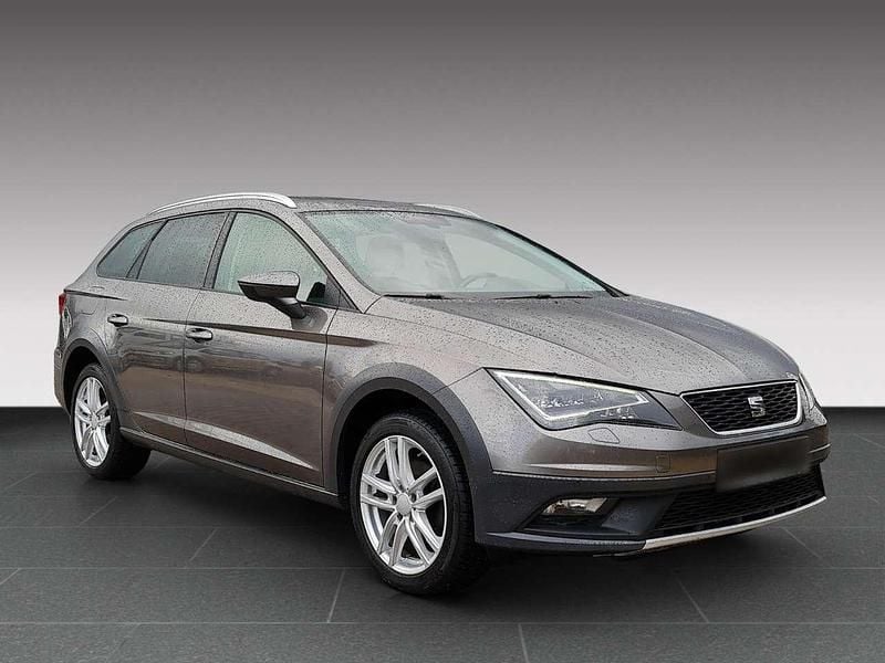 Gebraucht Seat Leon X-Perience 4Drive 150 PS (110 kW) 2016 "technic" grau Kombi