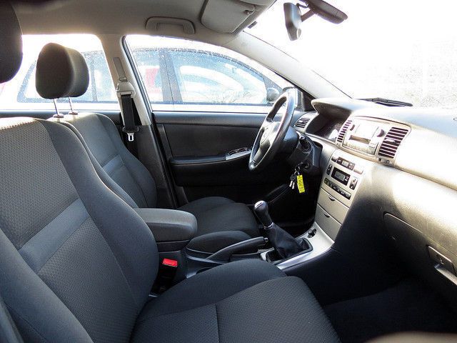 Gebraucht Toyota Corolla Sol 90 PS (66 kW) 2006 Silber metallic Kombi