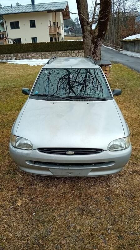 Gebraucht Ford Escort 60 PS (44 kW) 1996 Grau Kombi