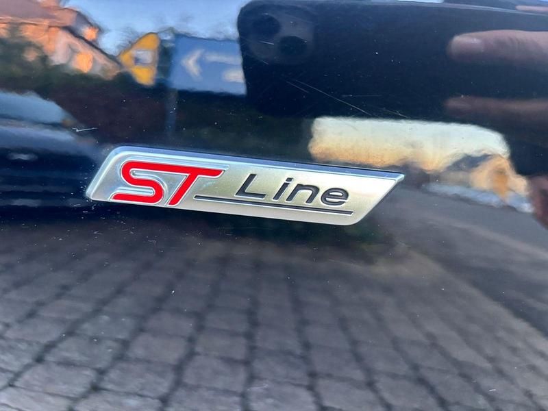 Gebraucht Ford Focus ST-Line 150 PS (110 kW) 2019 Schwarz Kombi