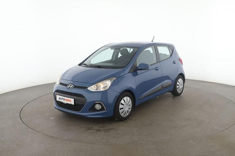 Blau Gebraucht 2015 Hyundai i10 Edition Kleinwagen | 8.390 € (Fairer Preis) - Bild 1/3