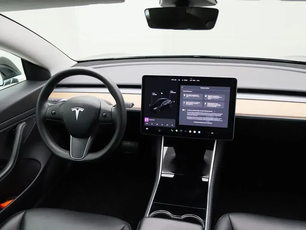 Gebraucht Tesla Model 3 Standard Range 225 kW (306 PS) 2020 Schwarz Limousine
