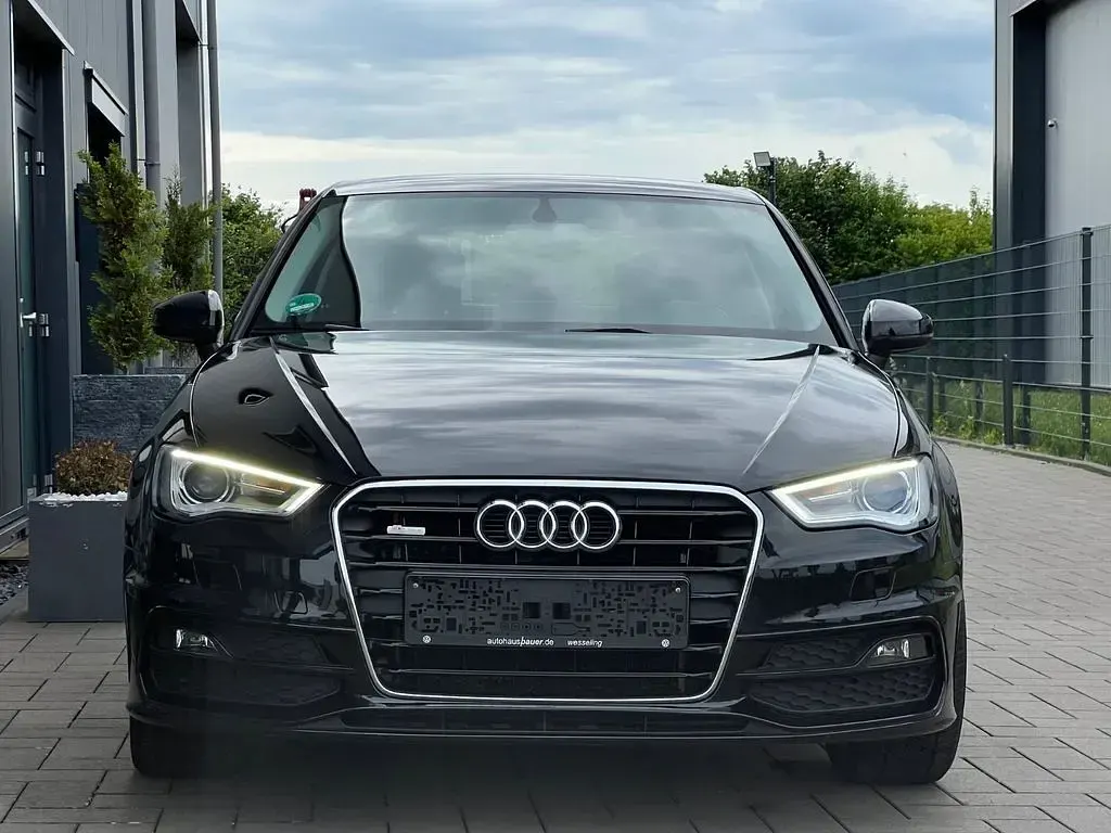 Gebraucht Audi A3 Ambiente 125 PS (91 kW) 2016 Schwarz Limousine