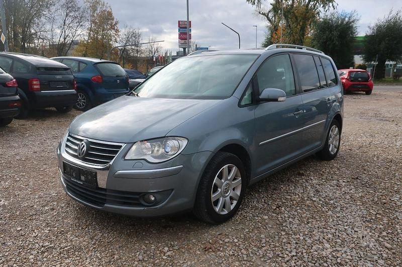 Grau Gebraucht 2007 VW Touran Highline Van / Kleinbus | 3.290 € (Guter Preis) - Bild 1/4