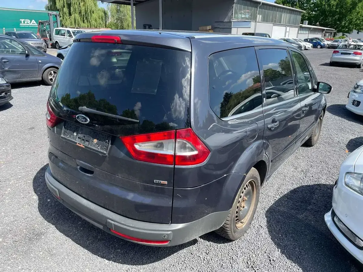 Gebraucht Ford Galaxy Ghia 140 PS (102 kW) 2010 Royalgrau met. Van / Kleinbus
