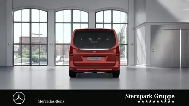 Gebraucht Mercedes V300 Avantgarde 237 PS (174 kW) 2022 Rot Van / Kleinbus