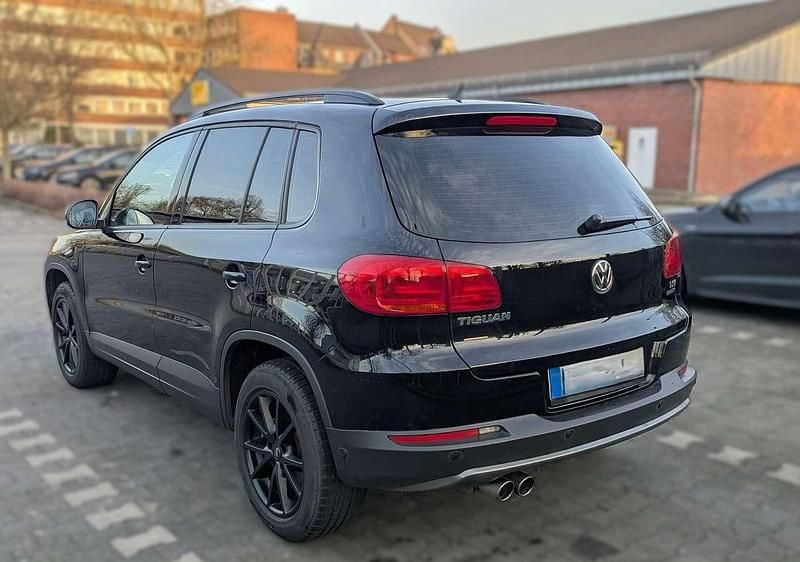 Gebraucht VW Tiguan Trendline 122 PS (89 kW) 2013 Schwarz SUV