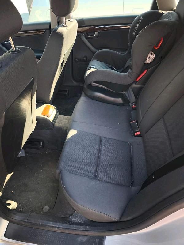 Gebraucht Audi A4 Basis 131 PS (96 kW) 2002 Silber Kombi