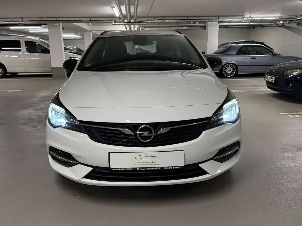 Gebraucht Opel Astra Edition 105 PS (77 kW) 2021 Schneeweiss/summitwhite/arctic Kombi