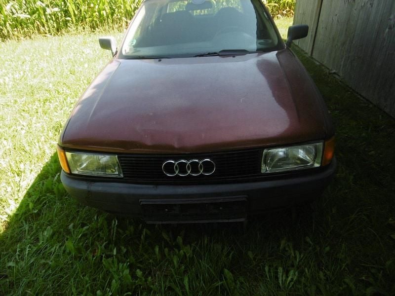 Rot Gebraucht 1991 Audi 80 Limousine | 1.950 € - Bild 1/4