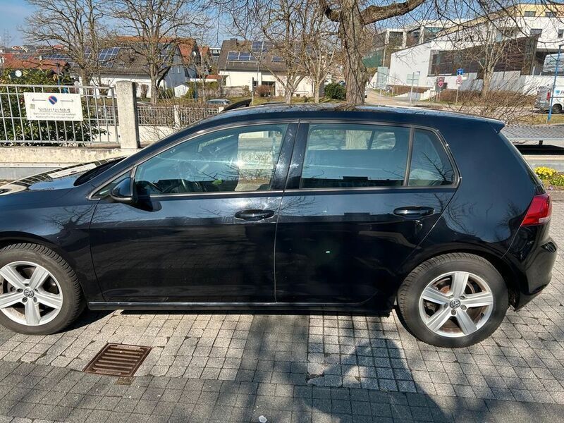 Schwarz Gebraucht 2014 VW Golf VII Comfortline Limousine | 9.750 € (Guter Preis) - Bild 1/4