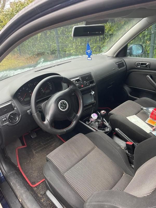 Gebraucht VW Golf IV GTI 194 PS (142 kW) 2002 Blau Kleinwagen