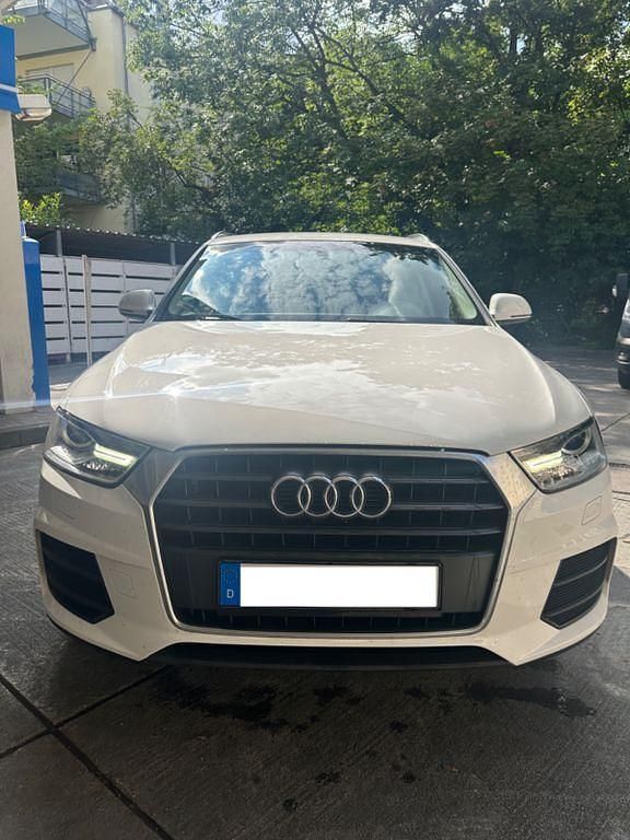 Weiß Gebraucht 2017 Audi Q3 Premium SUV | 15.600 € (Fairer Preis) - Bild 1/4