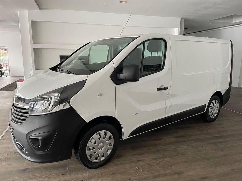 Gebraucht Opel Vivaro 120 PS (88 kW) 2018 Weiß Van / Kleinbus