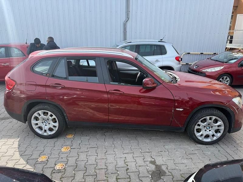 Gebraucht BMW X1 143 PS (105 kW) 2010 Rot SUV