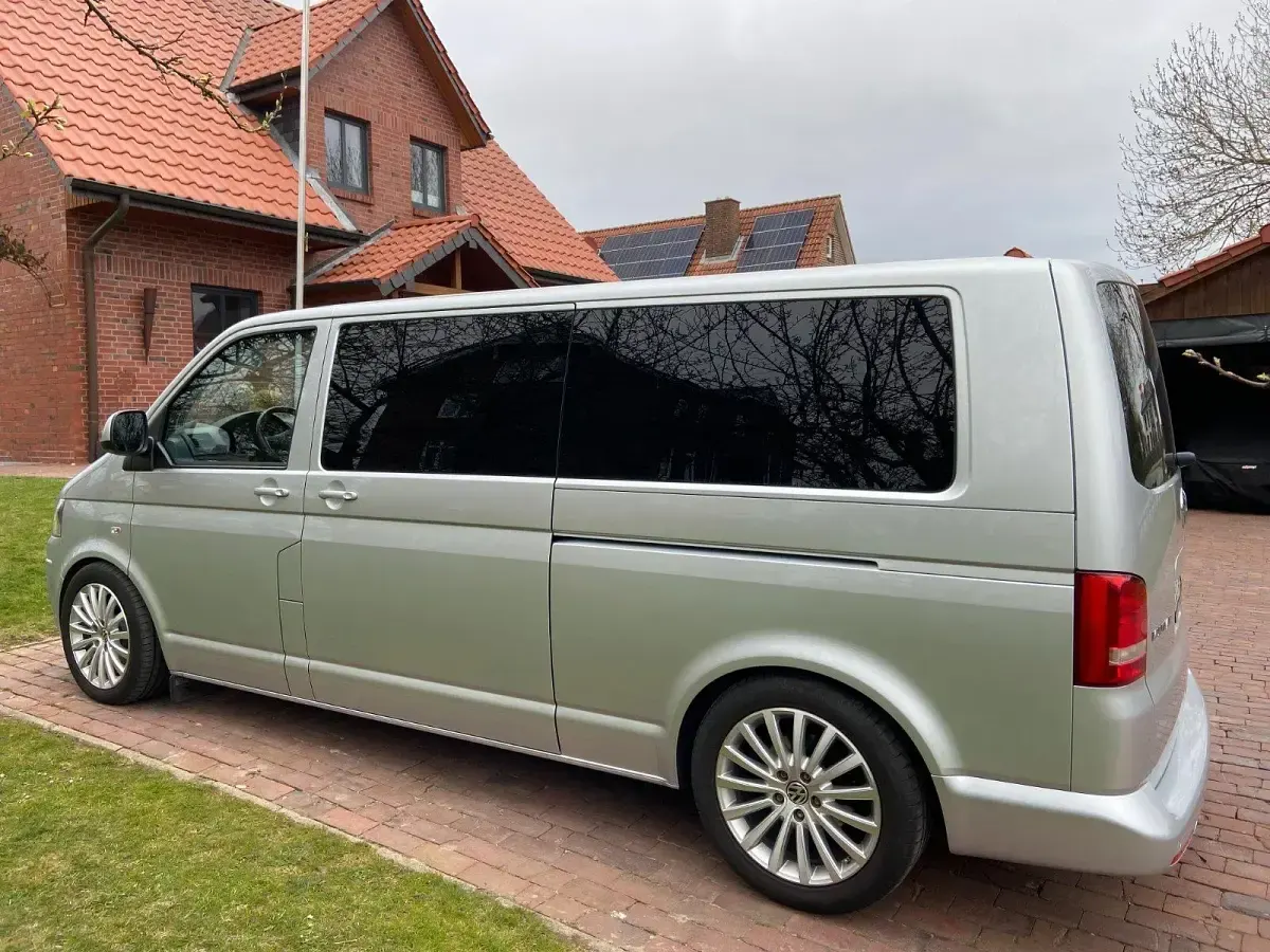 Gebraucht VW Multivan Comfortline 204 PS (150 kW) 2013 Silber Van / Kleinbus