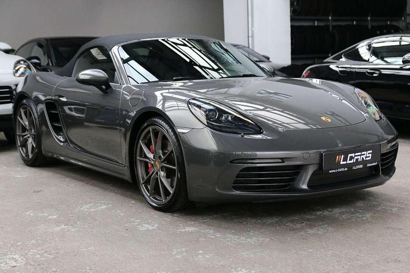 Gebraucht Porsche 718 Boxster 349 PS (256 kW) 2017 Achatgrau Cabrio