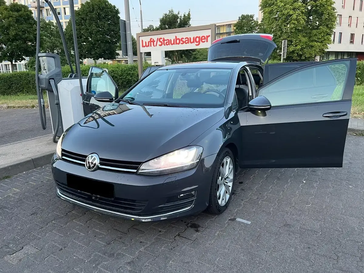 Gebraucht VW Golf VII Highline 150 PS (110 kW) 2013 Andere farben Limousine