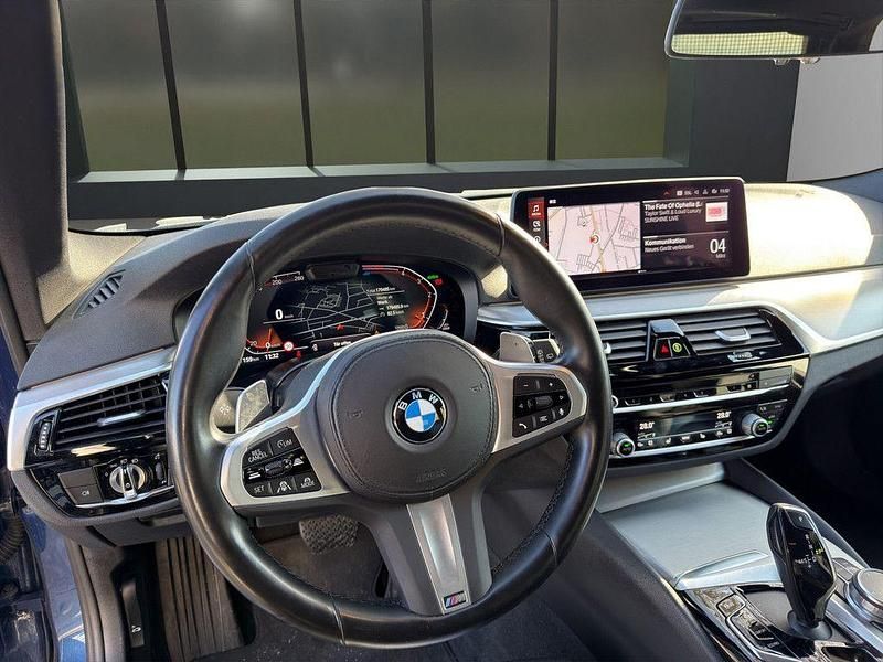 Gebraucht BMW 520 Performance 190 PS (139 kW) 2022 Blau Limousine