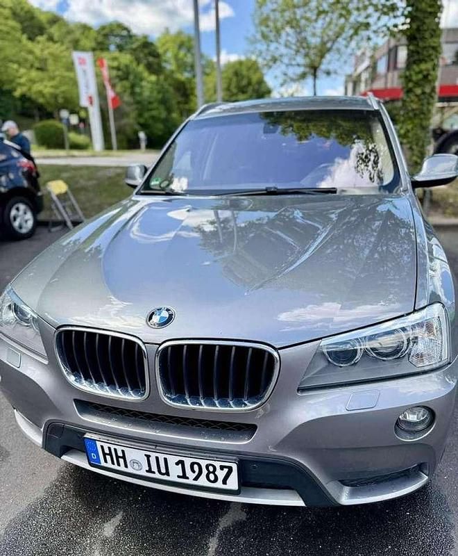 Gebraucht 2011 BMW X3 Lifestyle SUV | 15.800 € - Bild 1/4