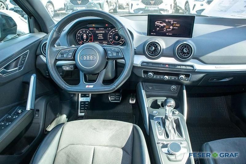 Second-hand Audi Q2 Comfort 150 CP (110 kW) 2018 Negru SUV