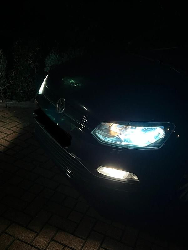 Gebraucht VW Polo LOUNGE 90 PS (66 kW) 2015 Schwarz Kleinwagen