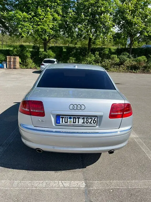 Gebraucht Audi A8 232 PS (170 kW) 2009 Silber Limousine