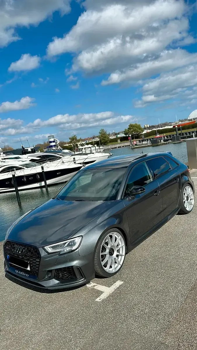 Gebraucht Audi RS3 400 PS (294 kW) 2018 Grau Limousine