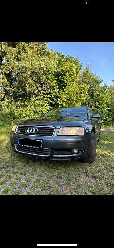 Blau Gebraucht 2005 Audi A8 Basis Limousine | 3.700 € (Superpreis) - Bild 1/4