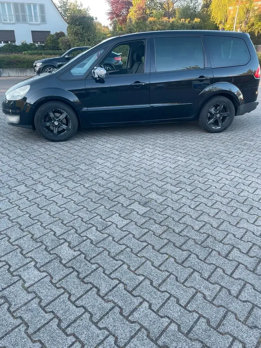 Używany Ford Galaxy 140 KM (102 kW) 2006 Czarny Minivan