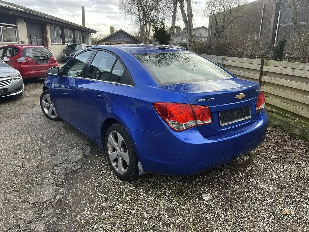 Gebraucht Chevrolet Cruze LT 150 PS (110 kW) 2010 Blau Limousine