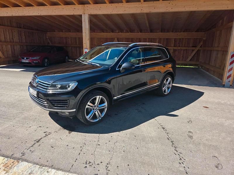 Gebraucht VW Touareg R-line 262 PS (192 kW) 2016 Schwarz SUV