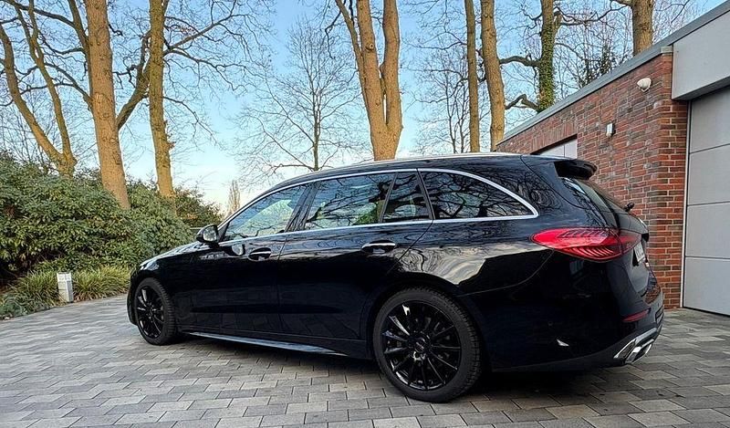 Gebraucht Mercedes C300 AMG line 258 PS (189 kW) 2024 Schwarz Limousine