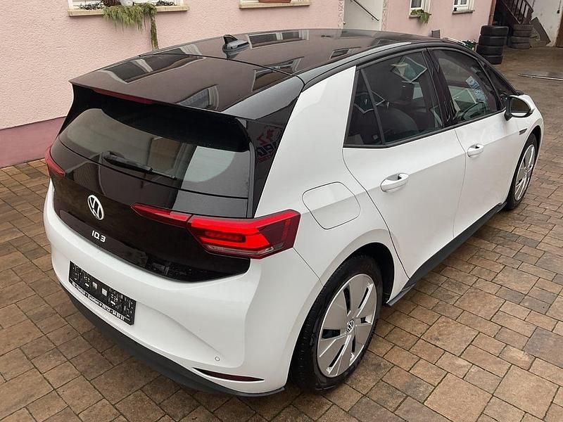 Gebraucht VW ID.3 Pro 106 kW (145 PS) 2021 Weiß Kleinwagen