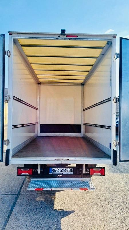 Gebraucht Iveco Daily 156 PS (114 kW) 2020 Weiß Limousine