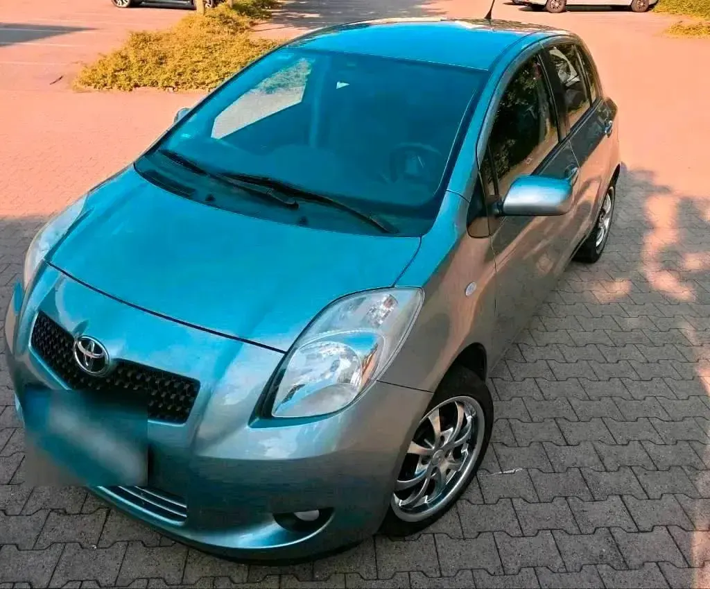 Gebraucht Toyota Yaris Sport 87 PS (63 kW) 2008 Grau Kleinwagen