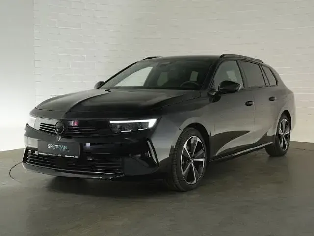 Gebraucht Opel Astra 145 PS (106 kW) 2024 Schwarz Kleinwagen