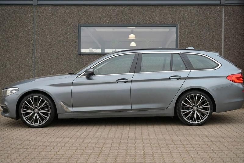 Gebraucht BMW 520 190 PS (139 kW) 2018 Blau Kombi