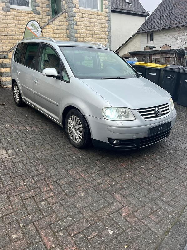 Gebraucht VW Touran 105 PS (77 kW) 2004 Silber Van / Kleinbus