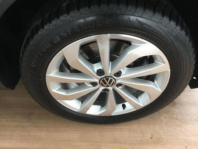 Gebraucht VW T-Roc Style 150 PS (110 kW) 2024 Deep black perleffekt (metallic) SUV