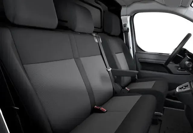 Neu Peugeot Expert Style 150 PS (110 kW) 2026 Perla nera schwarz metallic perla nera schwarz metallic Van
