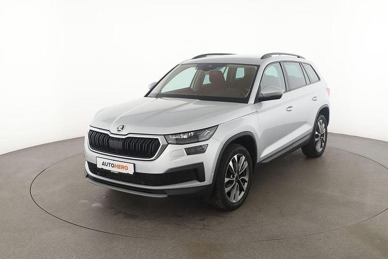 Grau Gebraucht 2022 Skoda Kodiaq Tour SUV | 32.790 € (Fairer Preis) - Bild 1/3