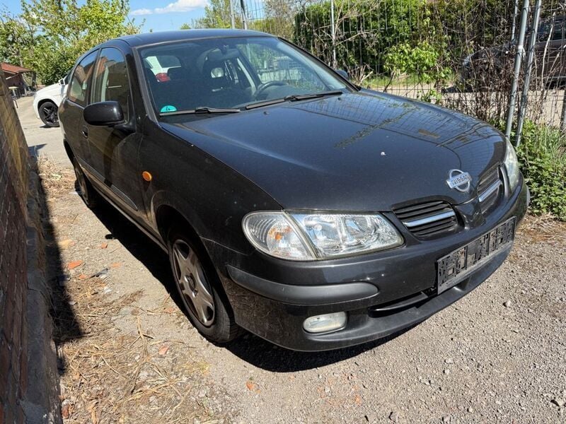 Gebraucht Nissan Almera 90 PS (66 kW) 2002 Schwarz Limousine